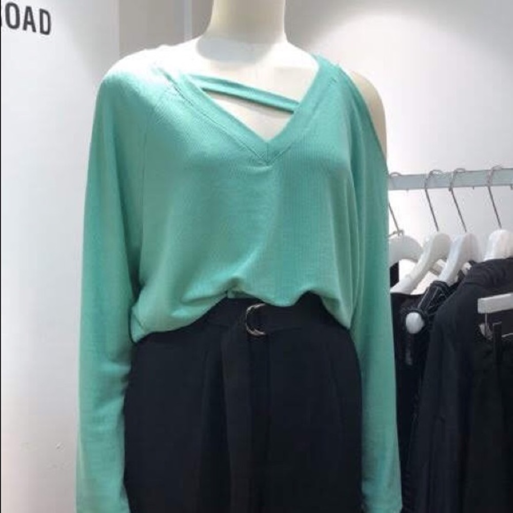 Mint green top
